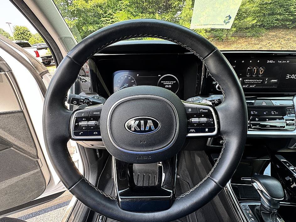 Used 2021 Glacial White Pearl Kia SX Prestige image 12