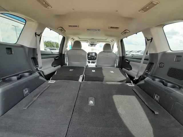 Used 2021  Toyota XLE image 58