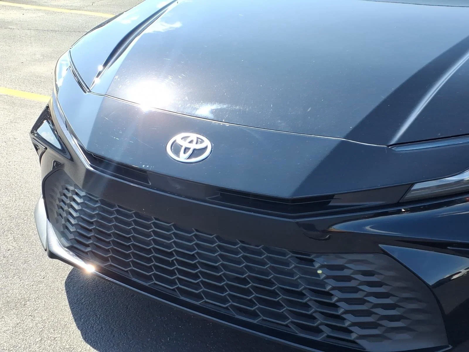 Used 2025 Midnight Black Metallic Toyota SE image 35