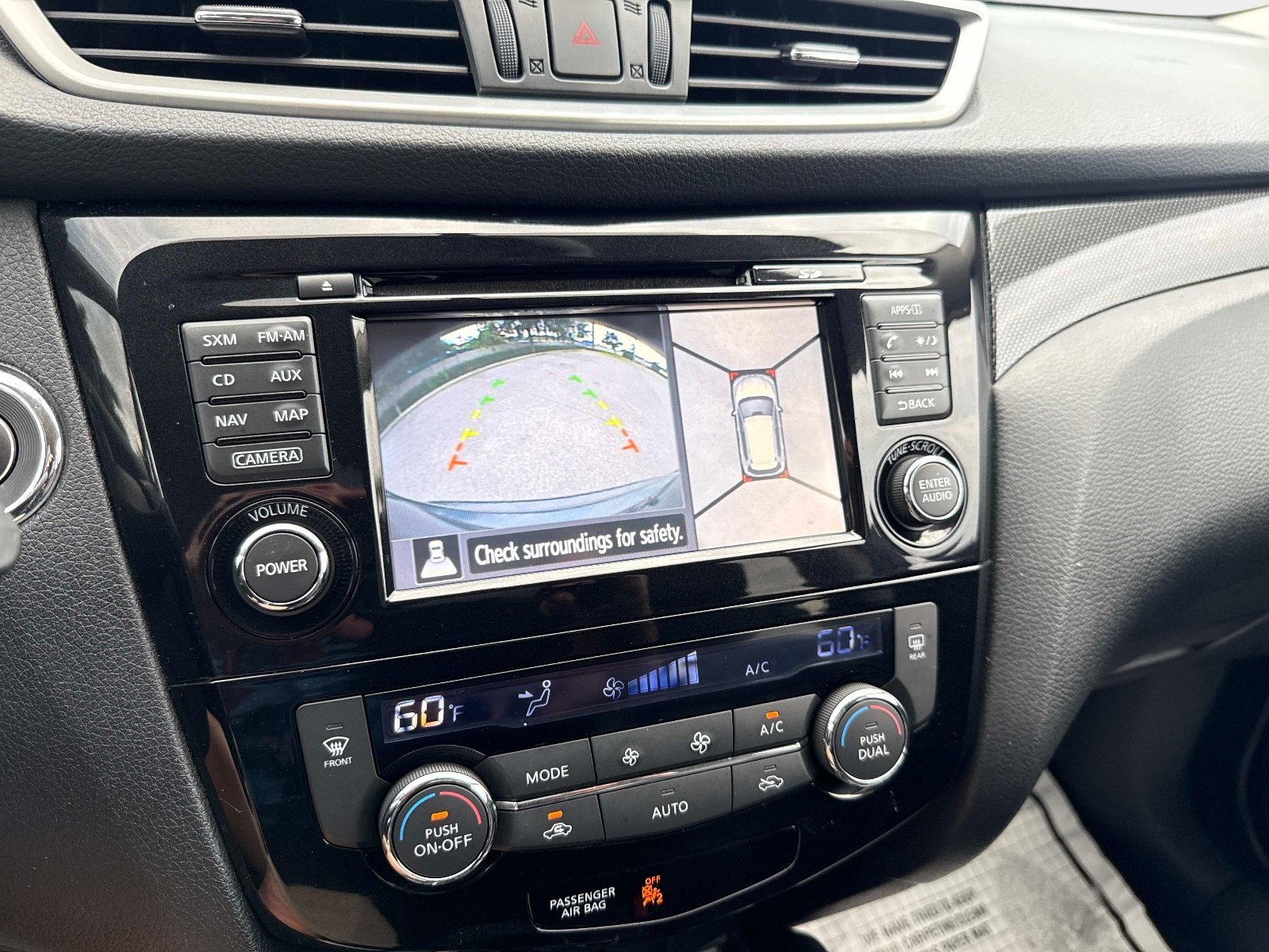 Used 2014 Graphite Blue Nissan SL image 24