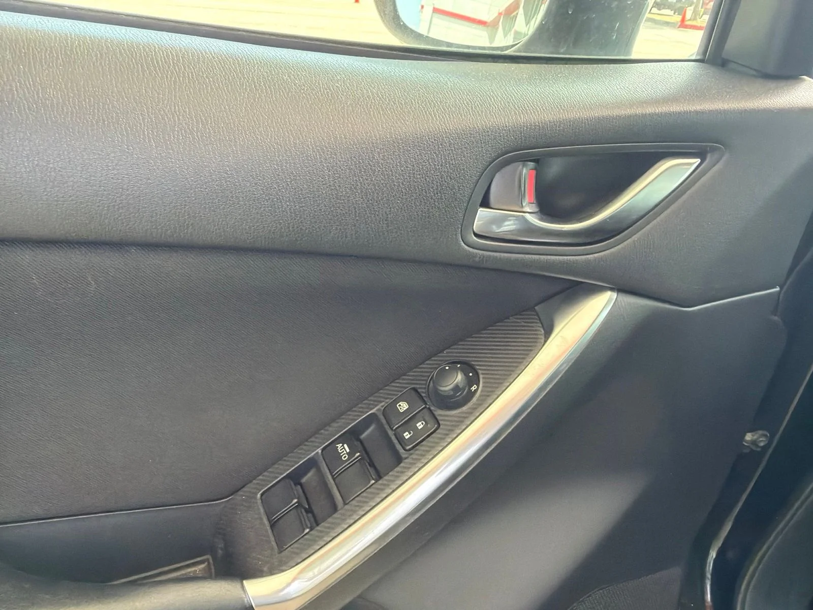 Used 2016 Black Mazda Touring image 6