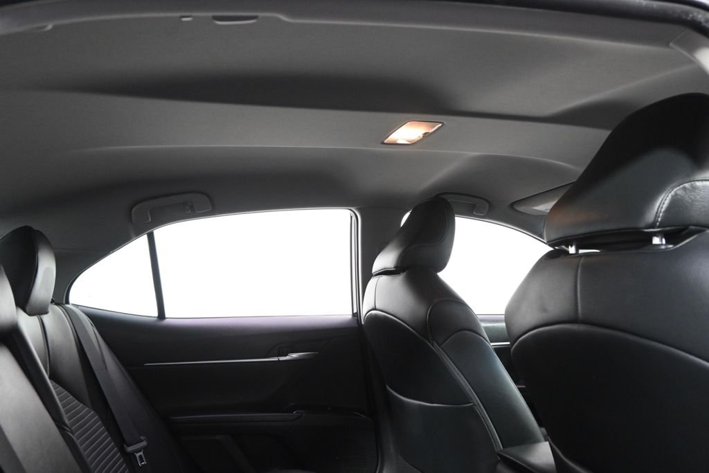 Used 2019 Midnight Black Metallic Toyota SE image 17