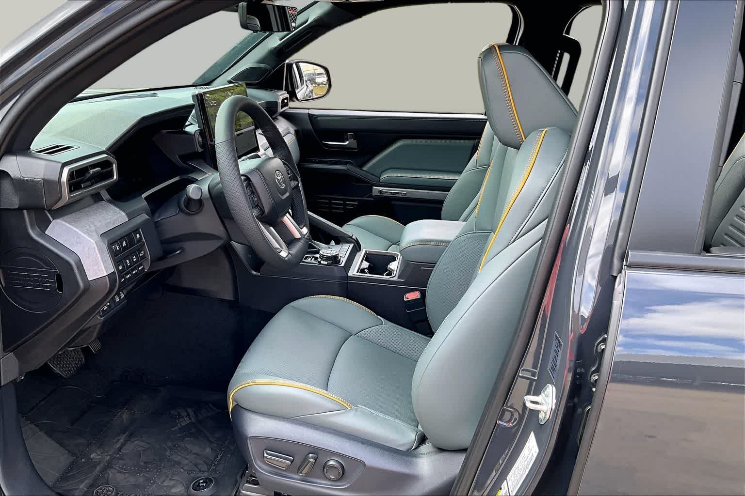 2026 Toyota Tacoma Trailhunter - Photo 8