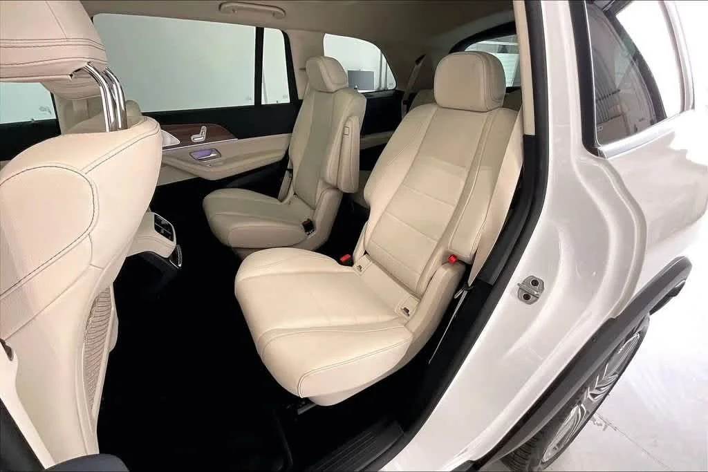 Certified Used 2026 Polar White Mercedes-Benz GLS 450 image 20