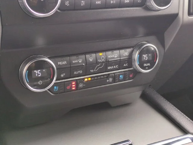 Used 2021 Gray Ford XLT image 24