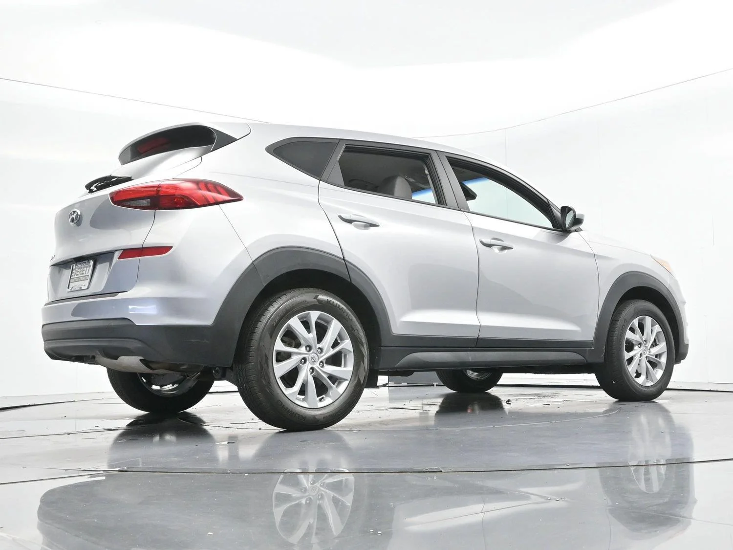 Used 2020 Stellar Silver Hyundai SE image 45