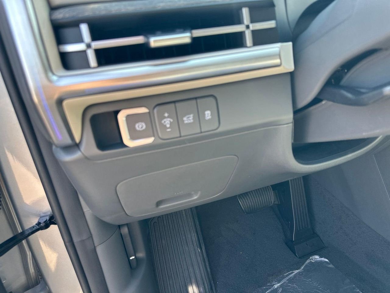 New 2027 Silver Hyundai Calligraphy AWD image 101