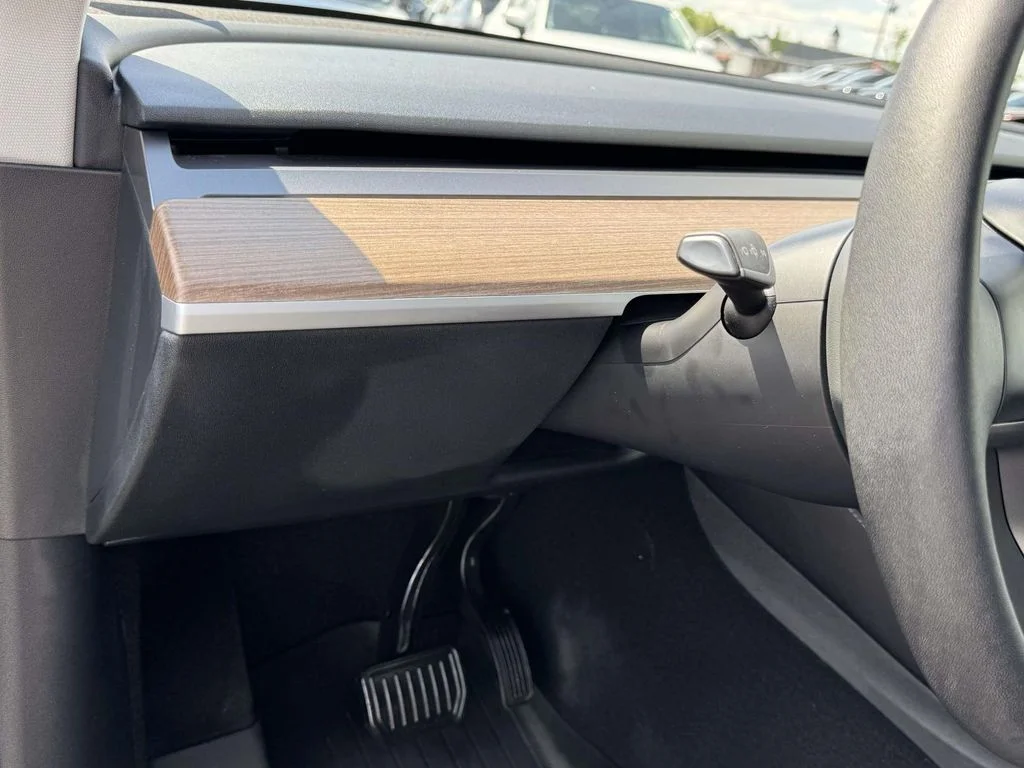 Used 2025 Stealth Gray Tesla Long Range image 28