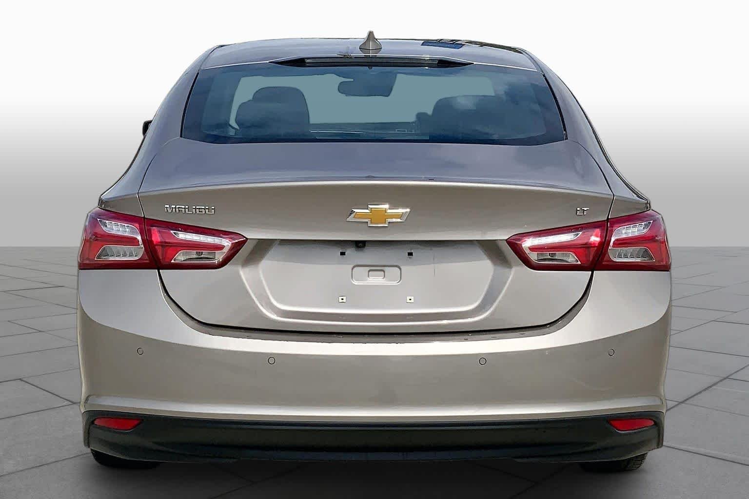 Used 2024 Mineral Gray Metallic Chevrolet LT image 5