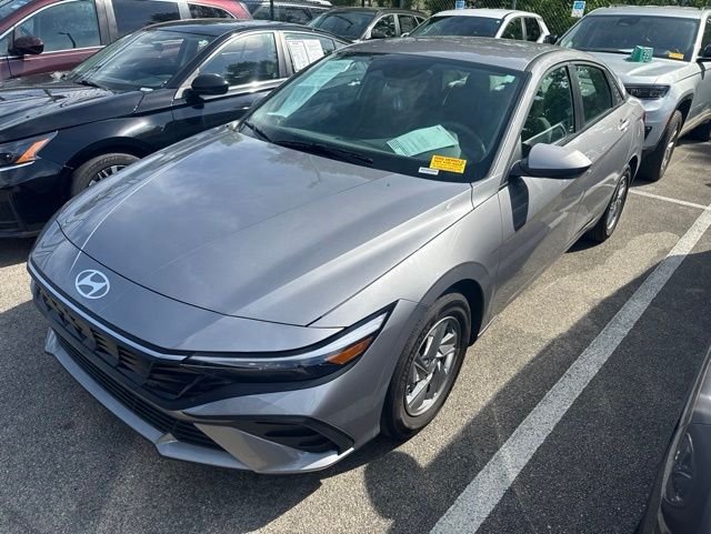 2026 Hyundai Elantra 2.0 SE IVT's photo