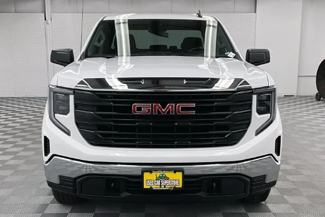 Used 2026 Summit White GMC Pro image 4