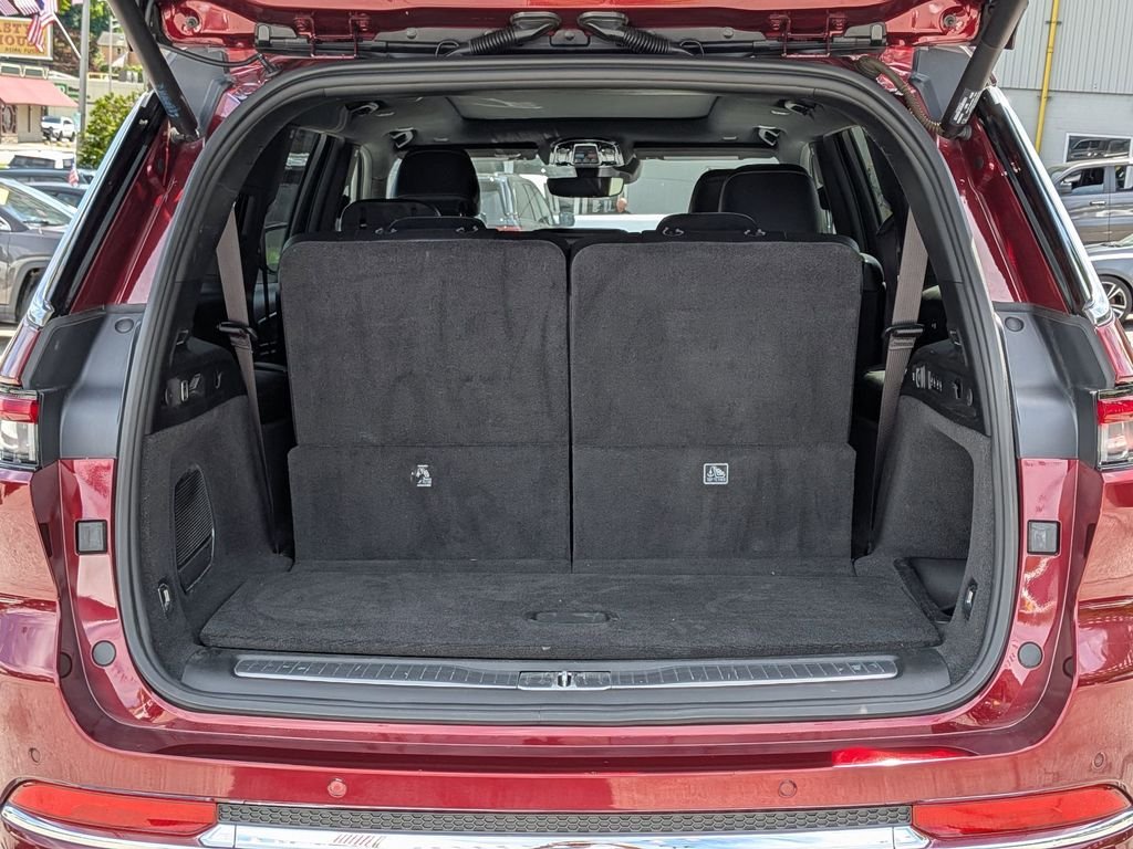 Used 2021 Red Jeep Overland image 9