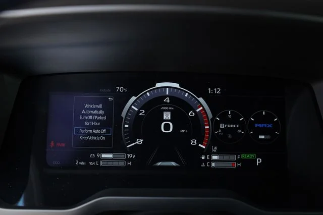 2026 Toyota Sequoia Platinum - Photo 27