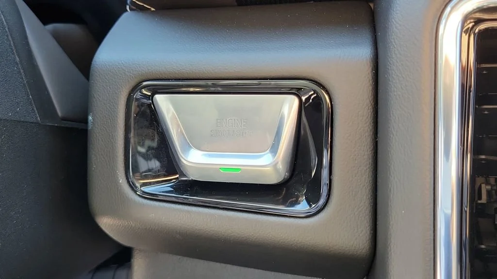 New 2026 Titanium Rush Metallic GMC Elevation image 34