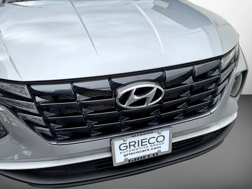Used 2024 Shimmering Silver Hyundai SEL image 33