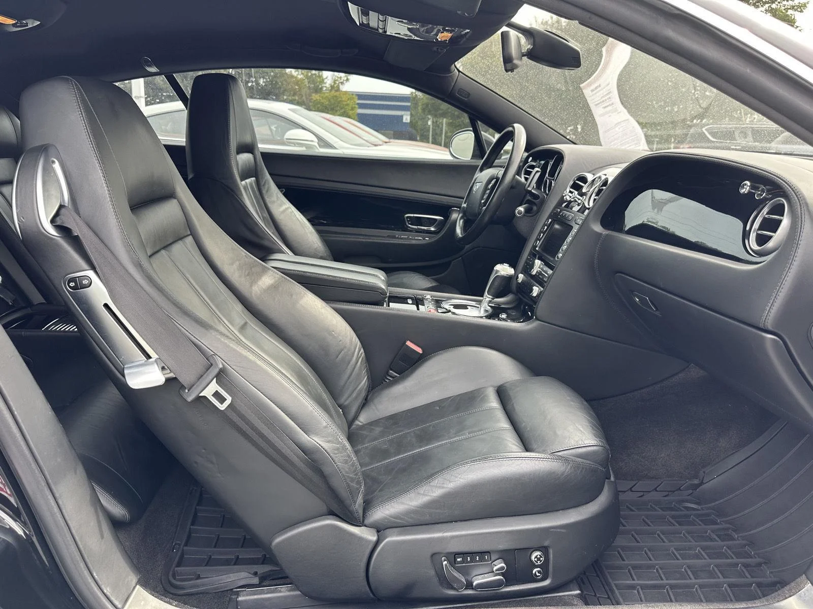 Used 2005 Beluga Bentley GT image 14