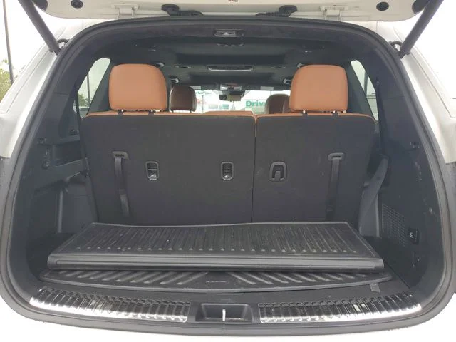 Used 2023 White Kia SX-Prestige X-Pro image 9