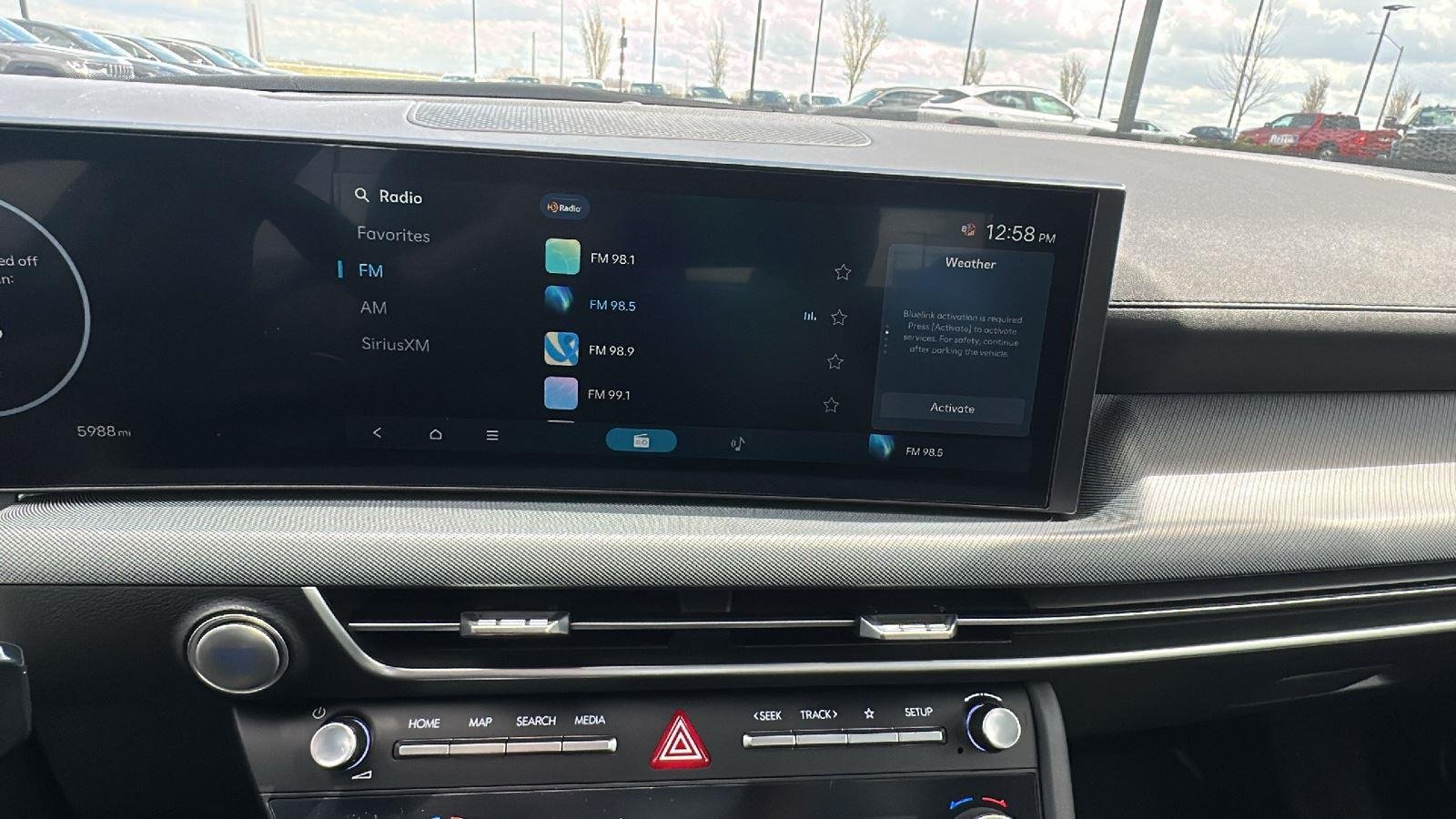 New 2025 Serenity White Hyundai SEL Convenience image 18