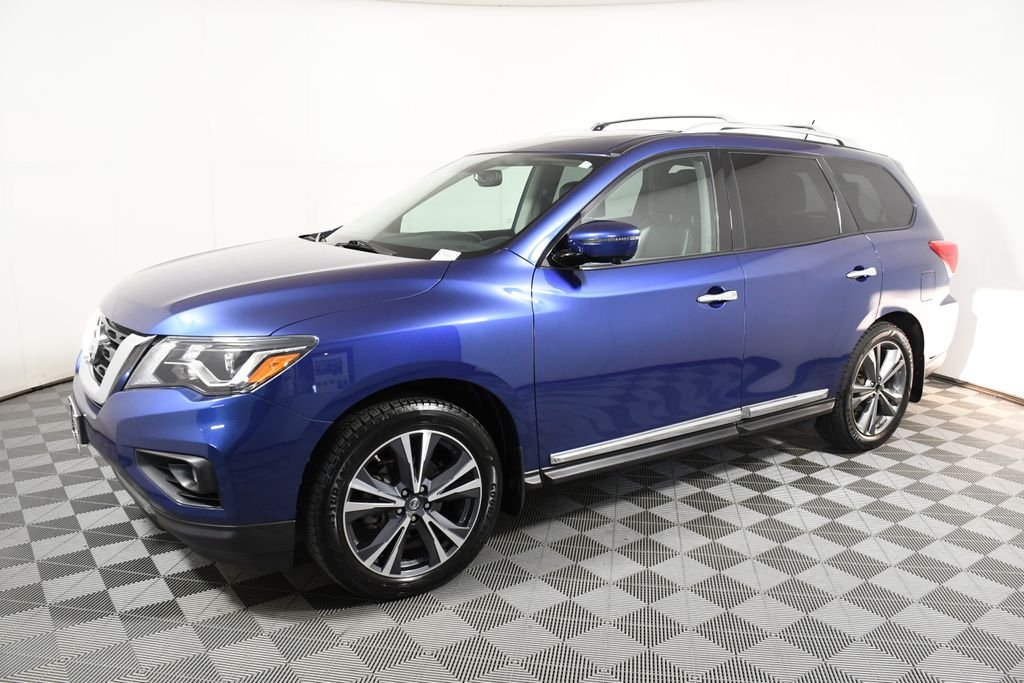 Used 2017 Nissan Pathfinder Platinum with VIN 5N1DR2MM2HC693319 for sale in Richfield, Minnesota