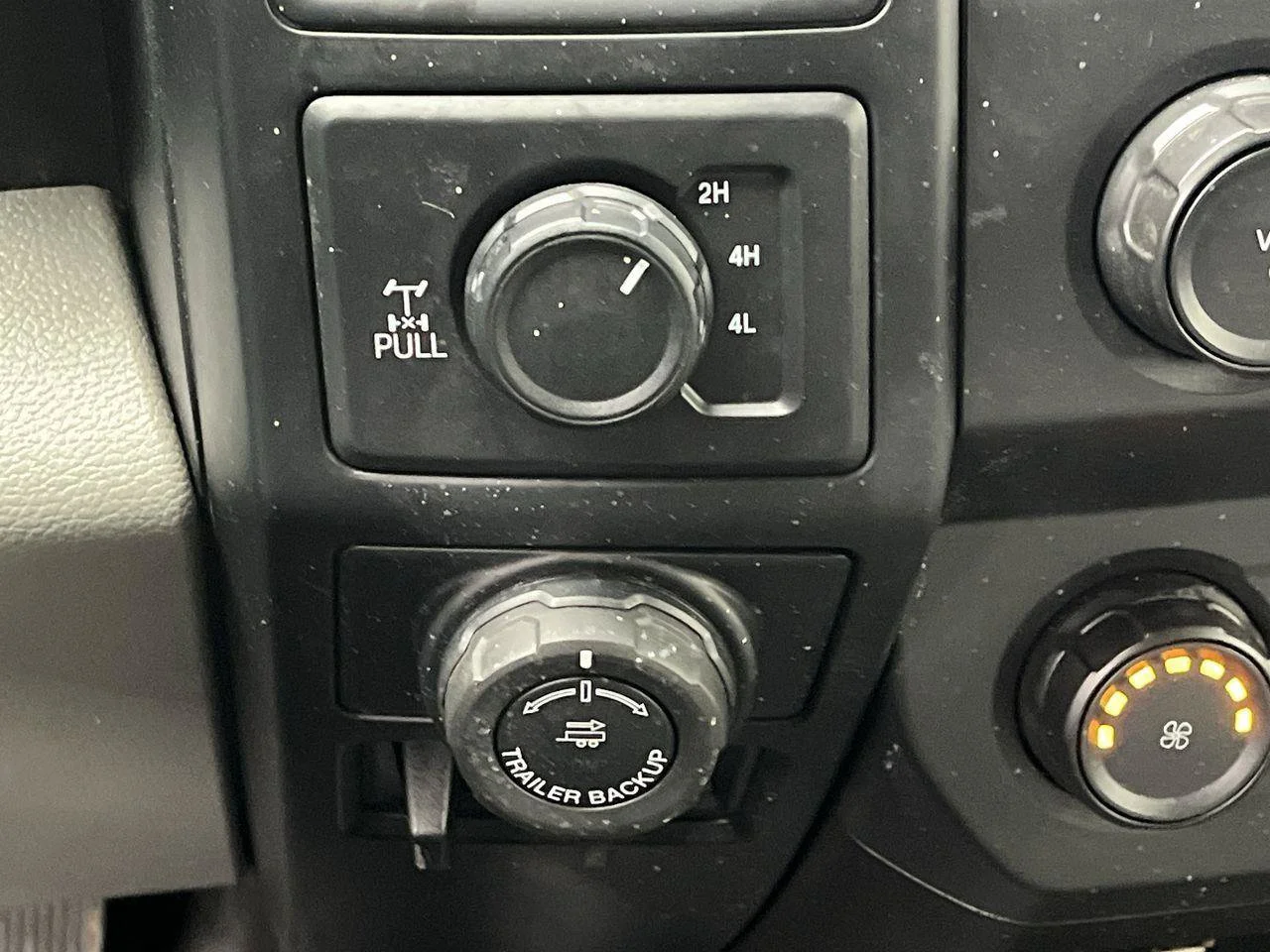 Used 2020 White Ford XL image 13