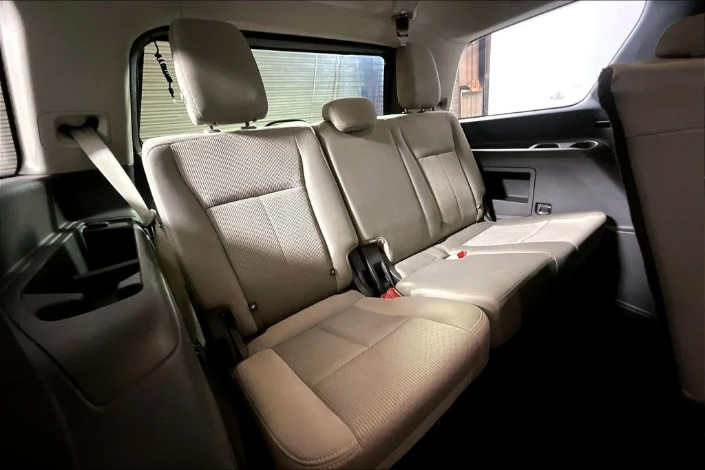 Certified Used 2021 Oxford White Ford XLT image 23