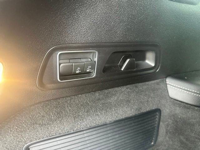 Used 2024 White Mercedes-Benz GLS 450 image 21