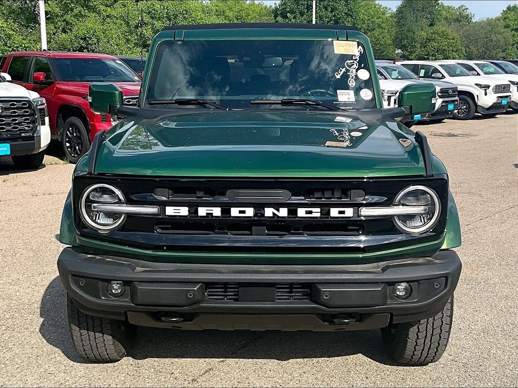 Used 2025 Green Ford Outer Banks image 2