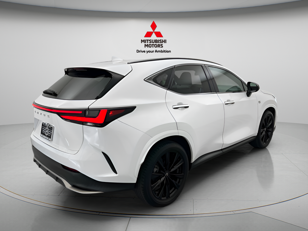 Used 2024 Ultra White Lexus 350 F SPORT Handling image 4
