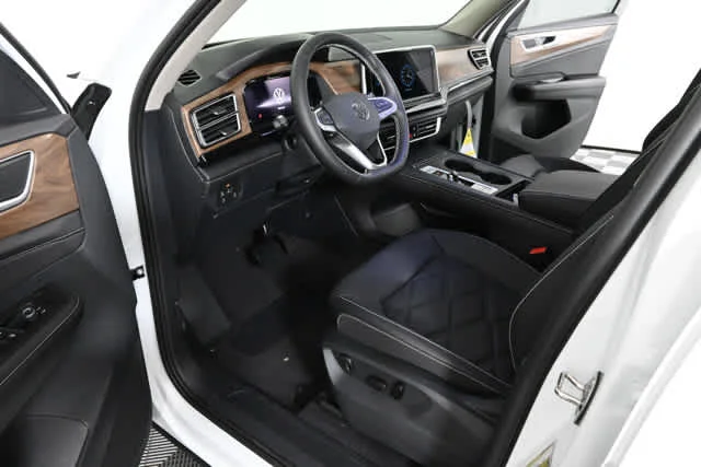 New 2026 Opal White Pearl Volkswagen 2.0T SE image 16