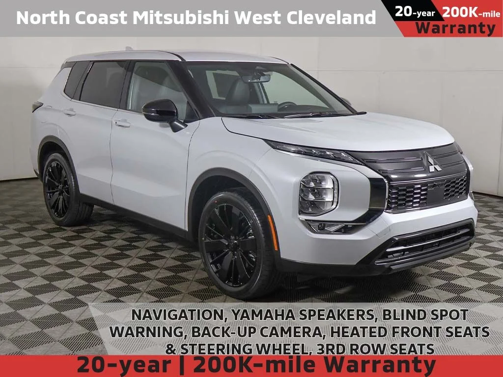 2026 Mitsubishi Outlander LE FWD's photo