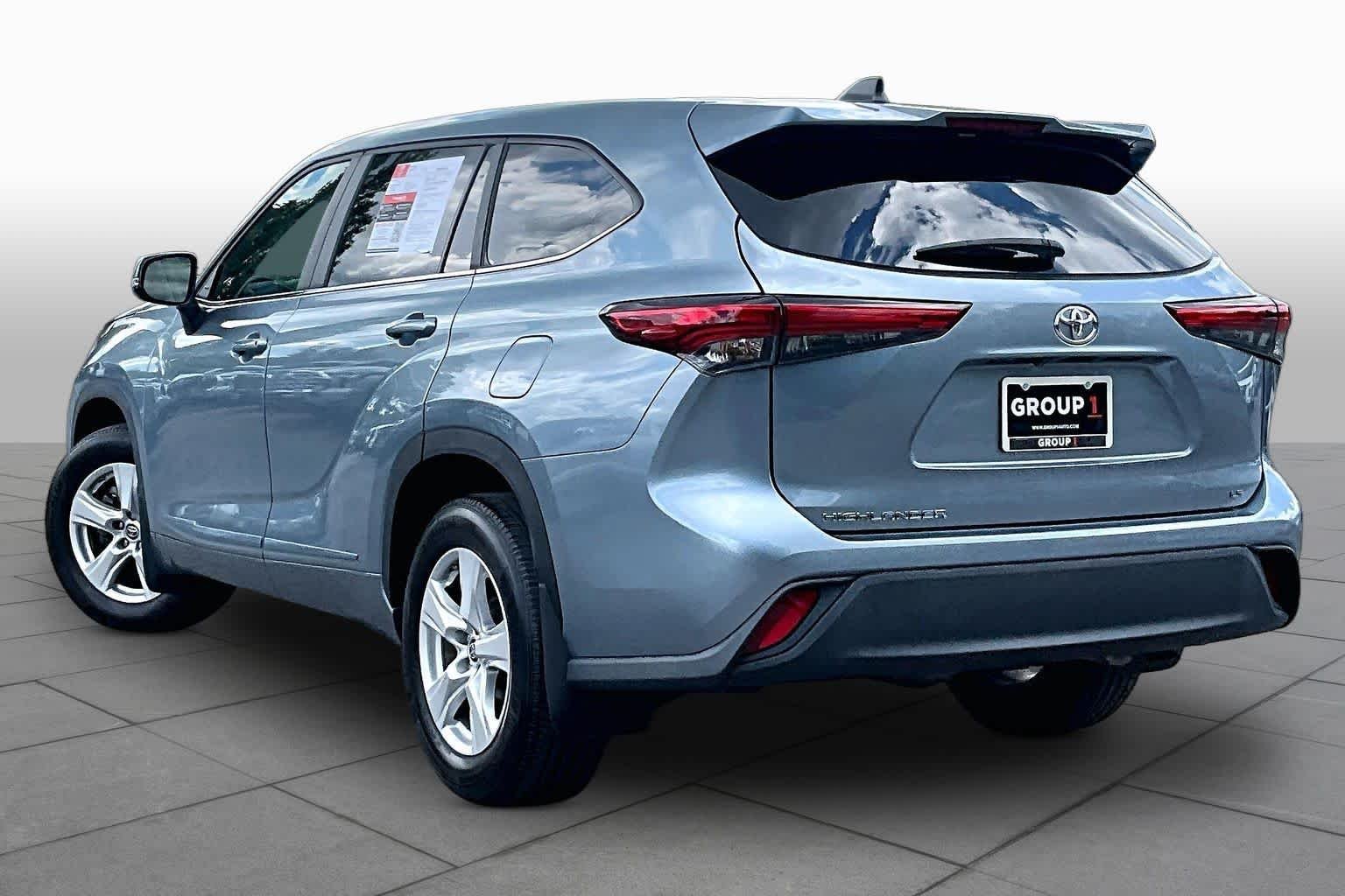 Used 2023 Moon Dust Toyota LE image 12