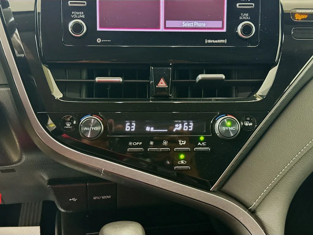 Certified Used 2024 Ice Cap Toyota SE image 15