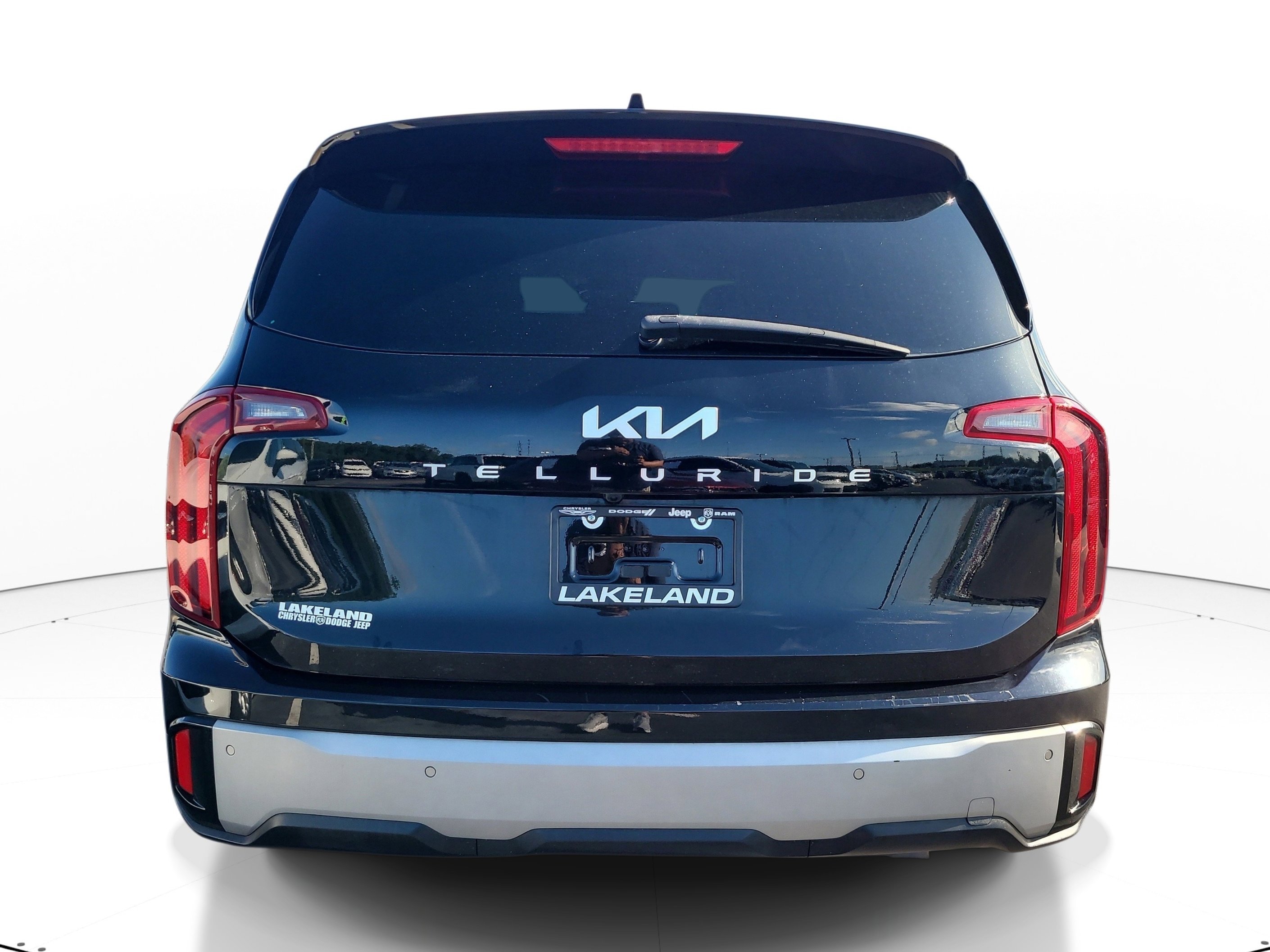Used 2023 Ebony Black Kia LX image 5