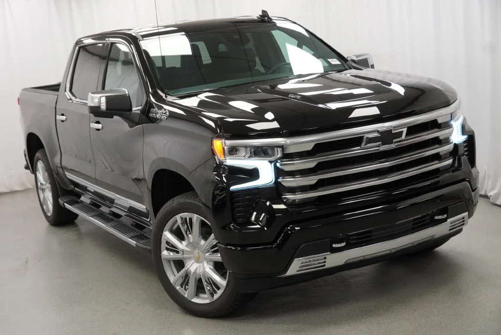 New 2026 Black Chevrolet High Country image 12