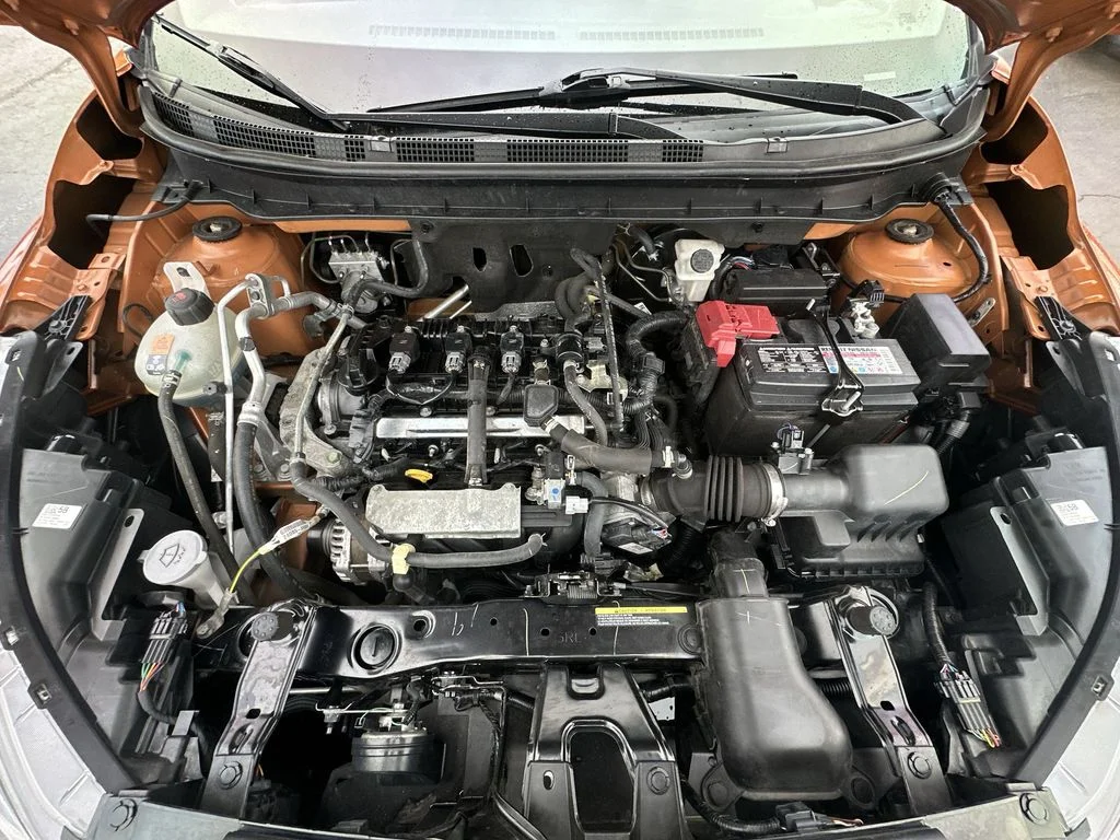 Used 2023 Orange Nissan SR image 26