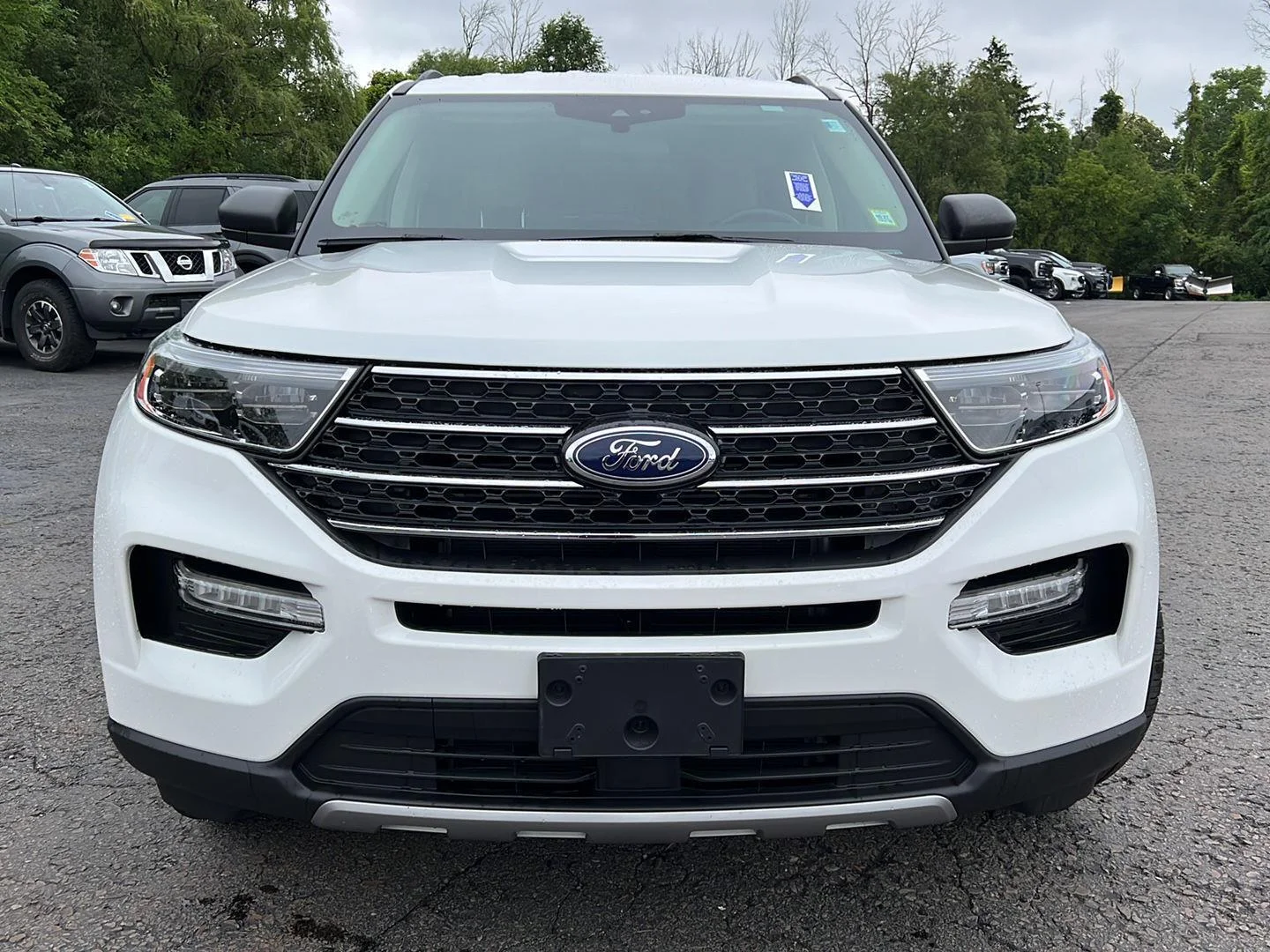 Used 2023 Star White Metallic Tri-Coat Ford XLT image 15