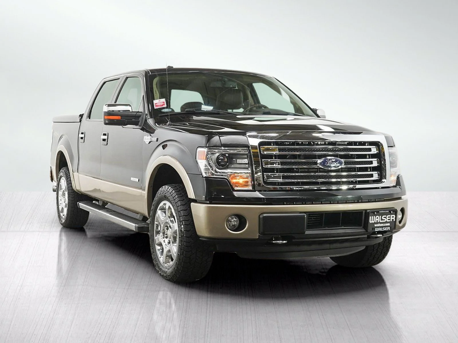 Used 2014  Ford XL image 7