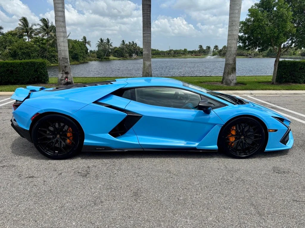 New 2026 Blue Lamborghini Base image 4