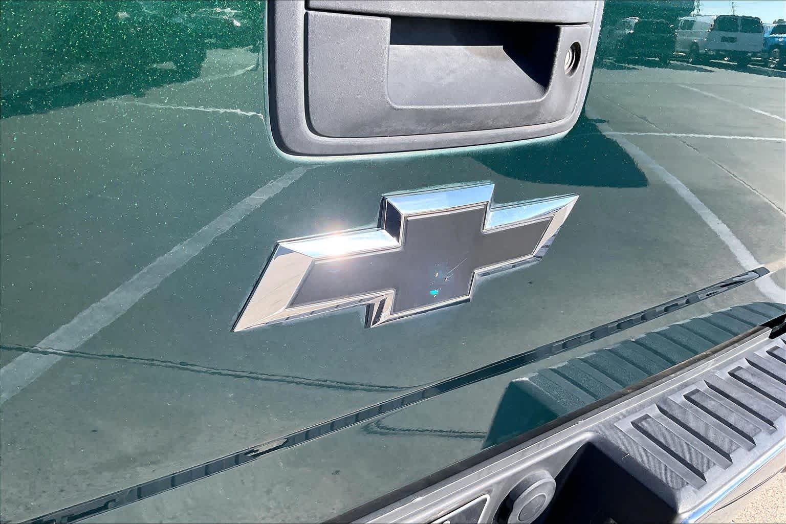 Used 2015 Rainforest Green Metallic Chevrolet LS image 28