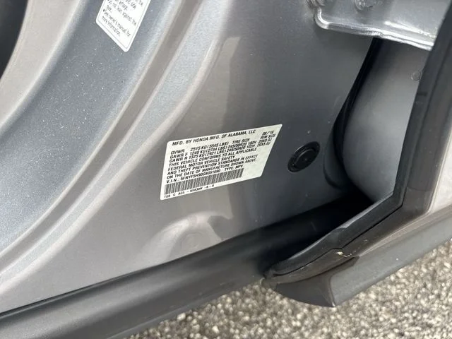 Used 2016  Honda Touring image 35