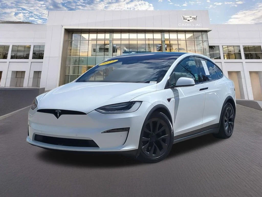 2022 Tesla Model X Long Range's photo