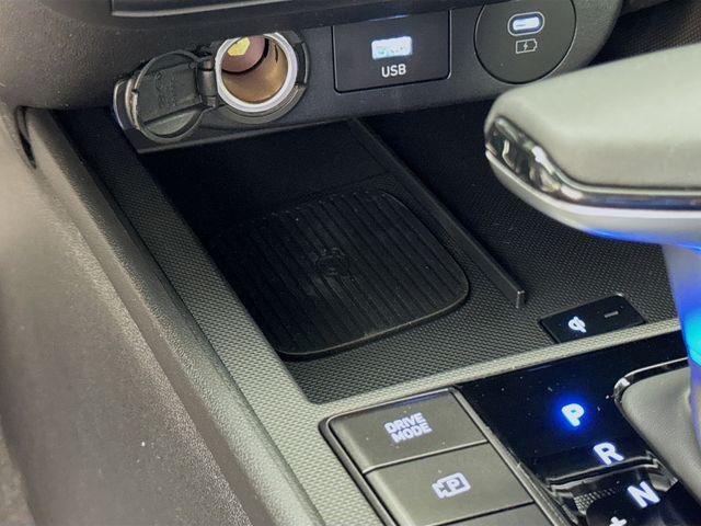 2025 Hyundai Elantra Blue - Photo 31