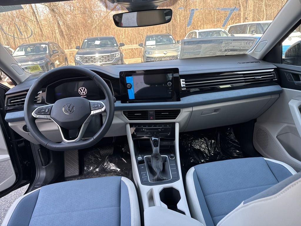 2025 Volkswagen Jetta SE - Photo 20