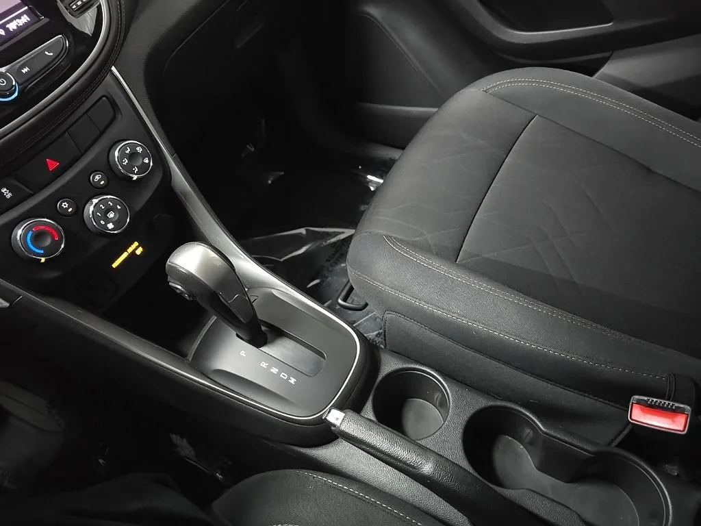 Used 2020 MOSAIC BLACK METALLIC Chevrolet LT image 26
