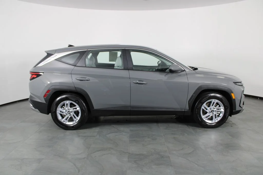 Used 2026 Gray Hyundai SE image 12