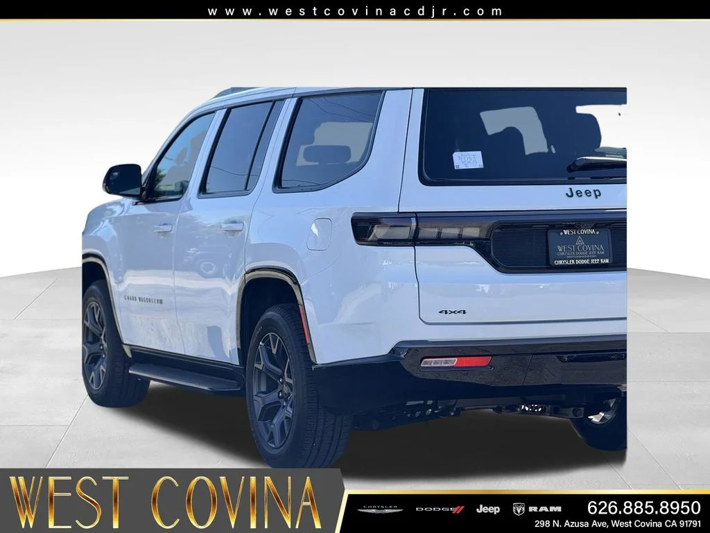 New 2026 Bright White Clear-Coat Exterior Paint Jeep Limited Altitude image 16