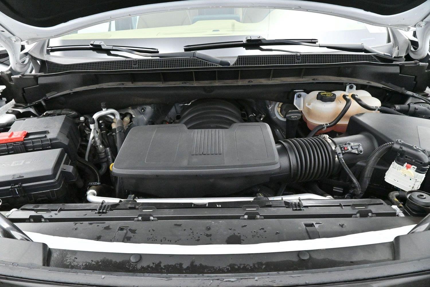 Used 2024 Summit White Chevrolet Premier image 43