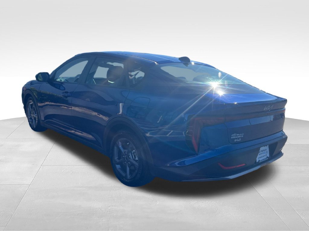 Used 2025 Blue Kia LXS image 4