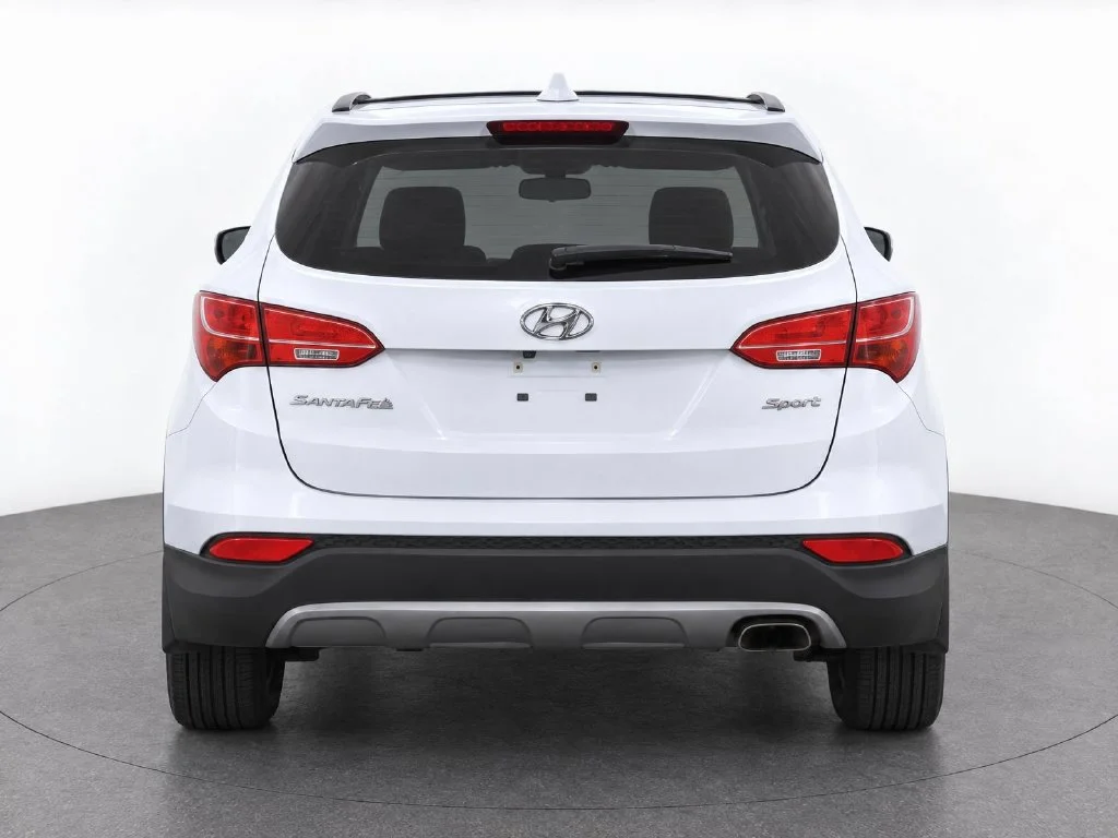 Used 2014 White Hyundai Base image 6