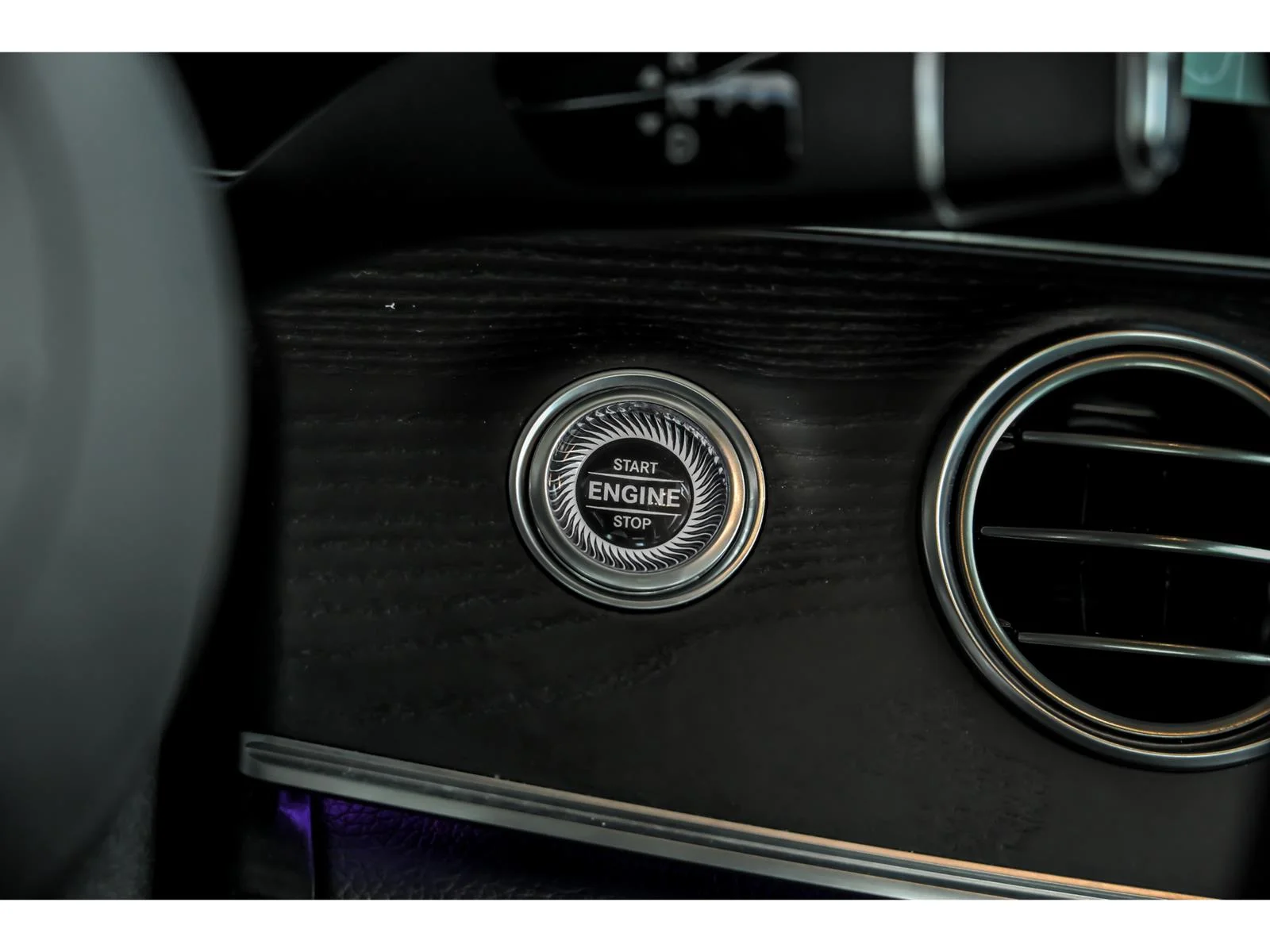 Used 2022 Gray Mercedes-Benz E 350 4MATIC® image 18